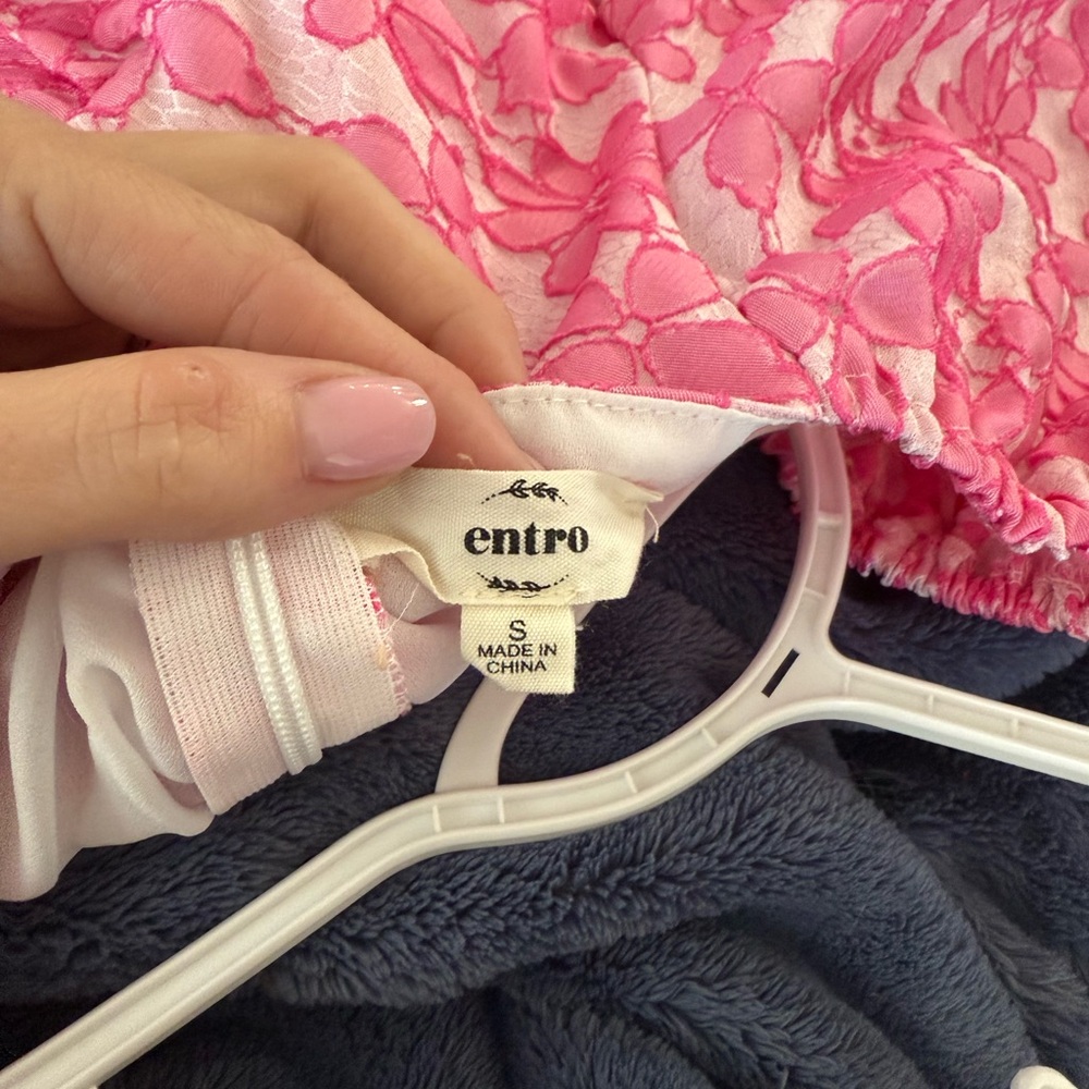 Entro Pink Floral Lace Blouse - Picture 2 of 2